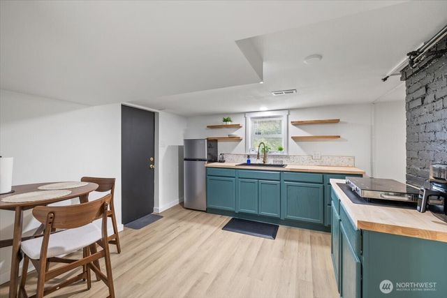 3311 25th Avenue S, Seattle, WA 98144