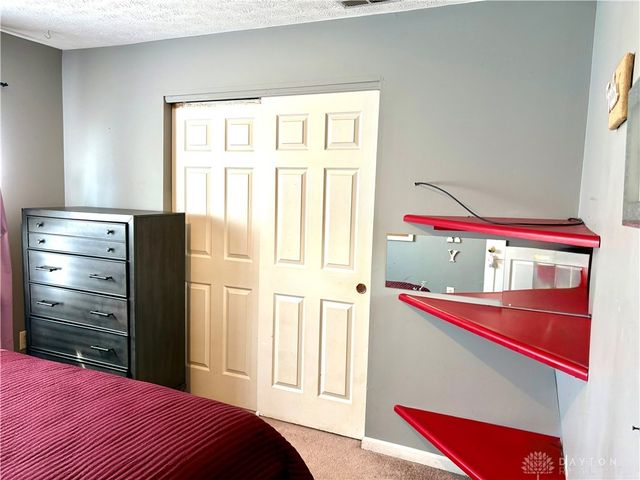 1006 Lofton Drive, Englewood, OH 45315