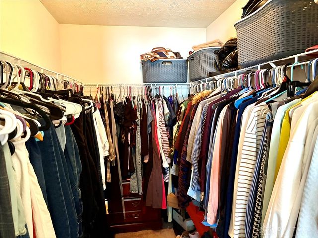 1006 Lofton Drive, Englewood, OH 45315