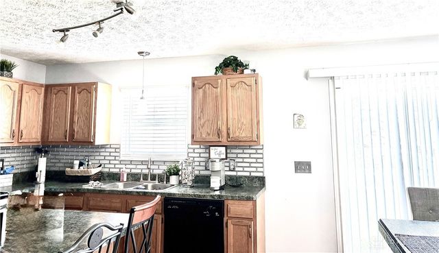 1006 Lofton Drive, Englewood, OH 45315