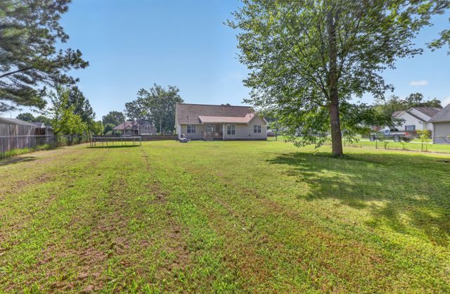 105 Carrie Mae Cir, Portland, TN 37148