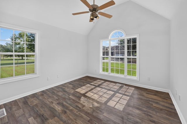 105 Carrie Mae Cir, Portland, TN 37148