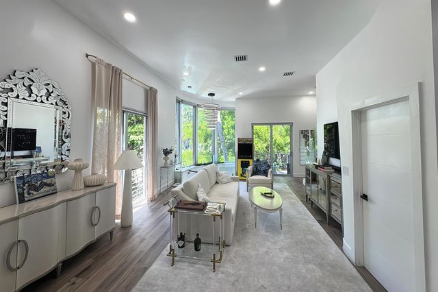 361 Jefferson Avenue, Miami Beach, FL 33139