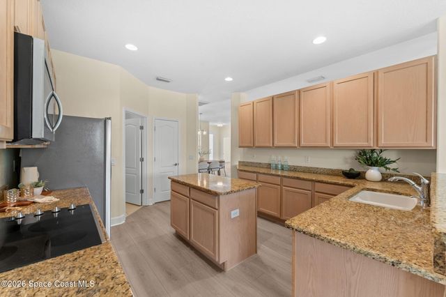 541 Oceanside Boulevard, Indialantic, FL 32903