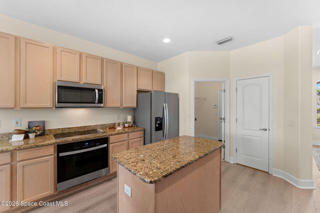 541 Oceanside Boulevard, Indialantic, FL 32903