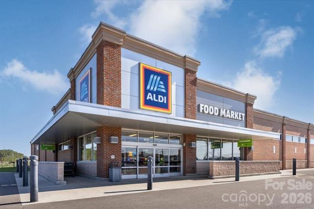 5815 Granbury Drive, Kannapolis, NC 28081