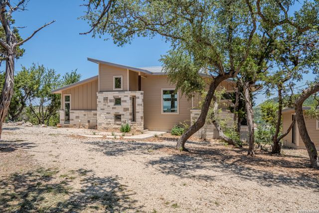500 NAKED INDIAN TRL, New Braunfels, TX 78132