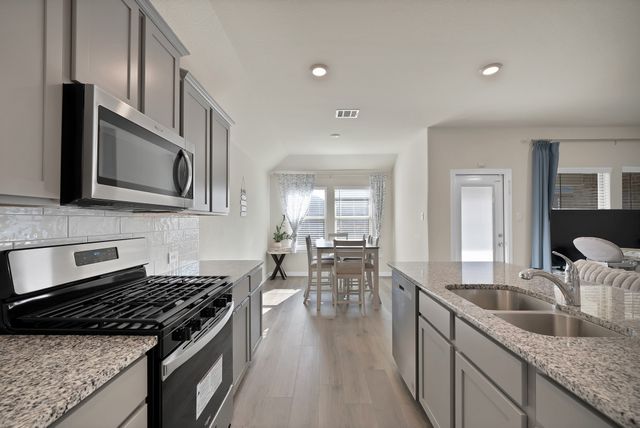 10108 Sunnyview Lane, Aubrey, TX 76227