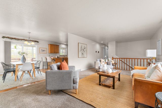 1039 MOUNTAIN RD, Ogden, UT 84404