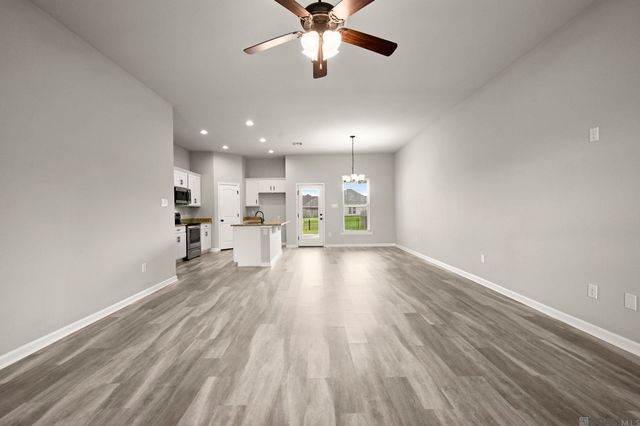 43119 Pointside Ave, Prairieville, LA 70769