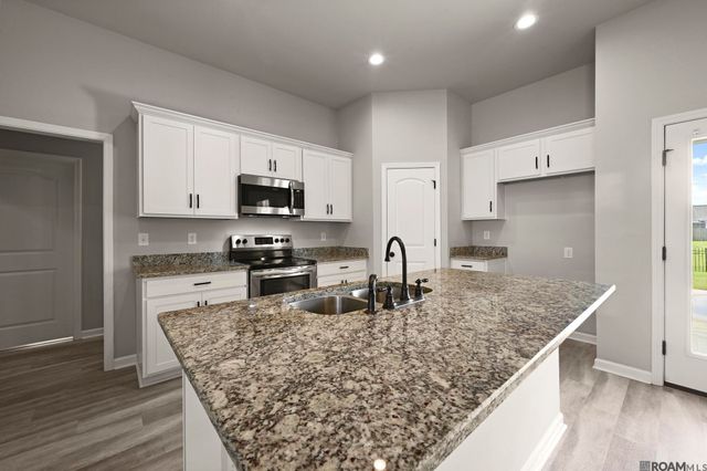 43119 Pointside Ave, Prairieville, LA 70769