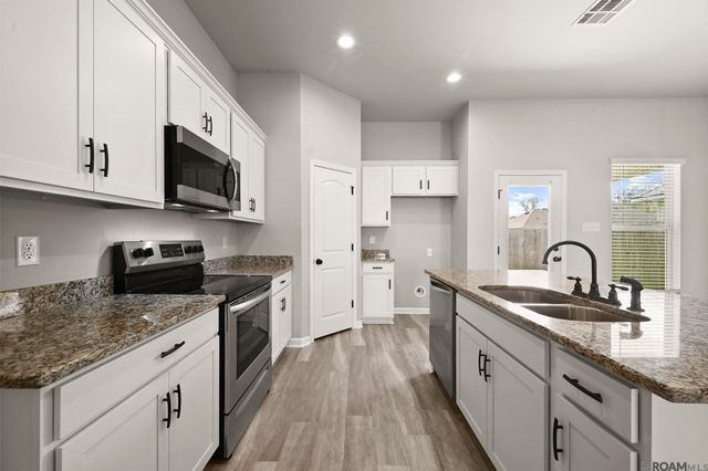 43119 Pointside Ave, Prairieville, LA 70769