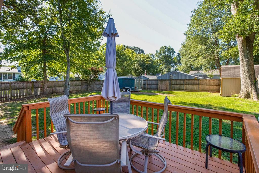 645 GULL DR, Deale, MD 20751