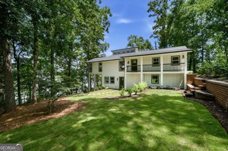 9790 Peninsula Drive, Gainesville, GA 30506