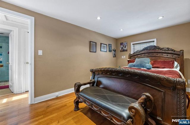 288 Sussex Road, Wood Ridge, NJ 07075