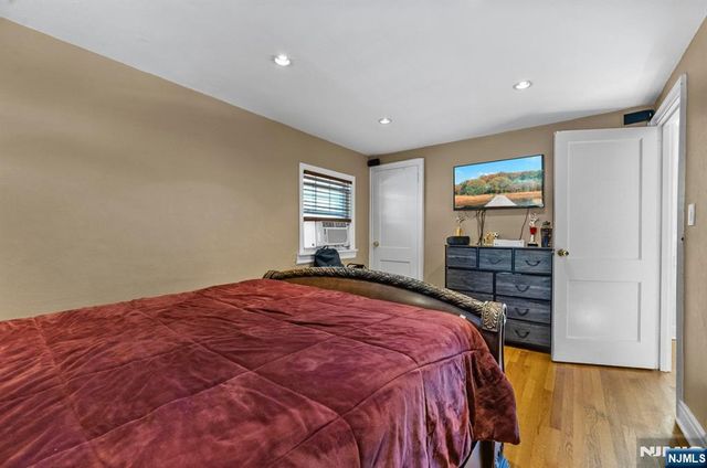 288 Sussex Road, Wood Ridge, NJ 07075