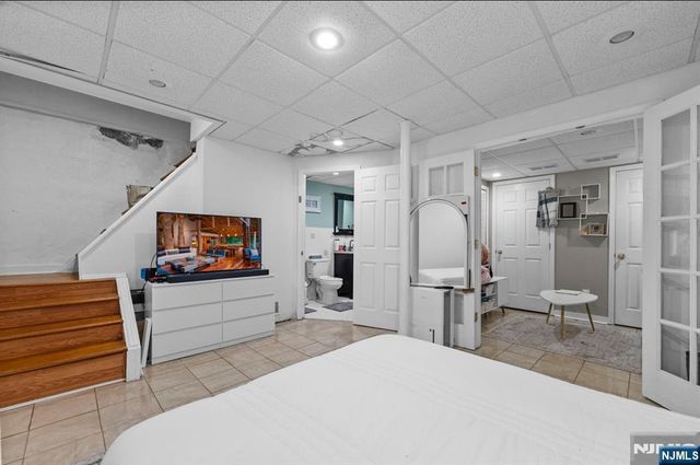 288 Sussex Road, Wood Ridge, NJ 07075