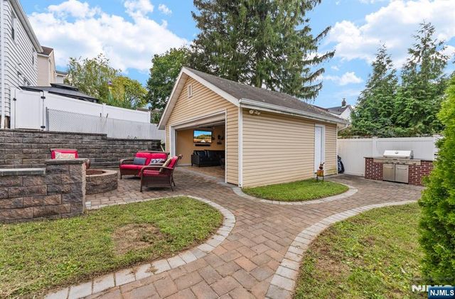 288 Sussex Road, Wood Ridge, NJ 07075