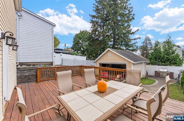 288 Sussex Road, Wood Ridge, NJ 07075