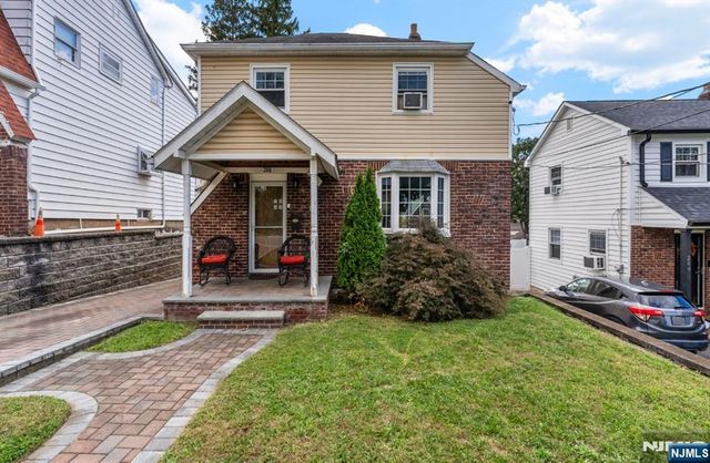 288 Sussex Road, Wood Ridge, NJ 07075