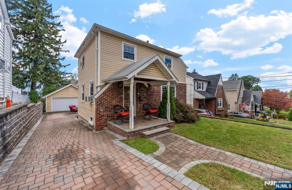 288 Sussex Road, Wood Ridge, NJ 07075