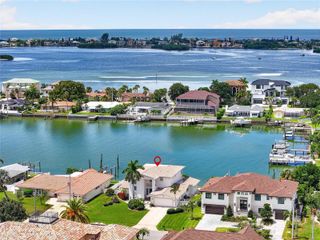 204 POINCIANA LANE, Largo, FL 33770