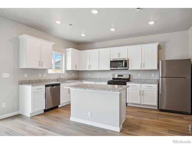 960 Cascade Falls Street, Severance, CO 80550