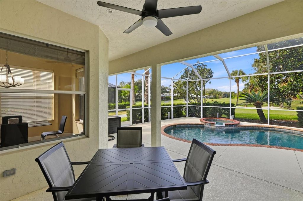 Image 16 of property listing at 508 FALLBROOK DRIVE, Venice, FL 34292