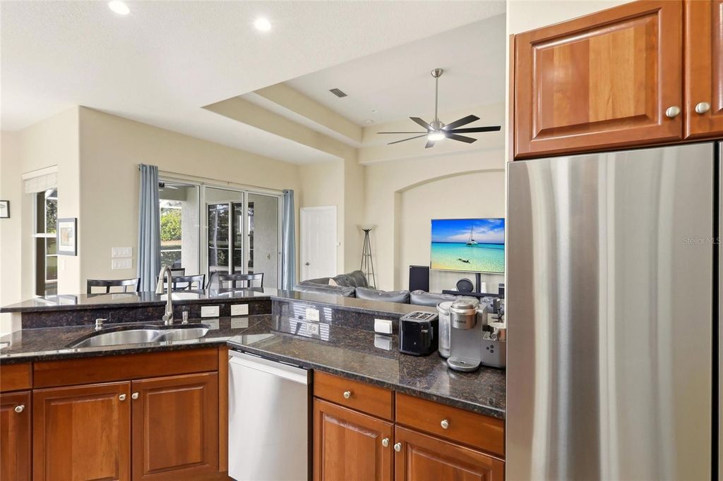 Image 6 of property listing at 508 FALLBROOK DRIVE, Venice, FL 34292