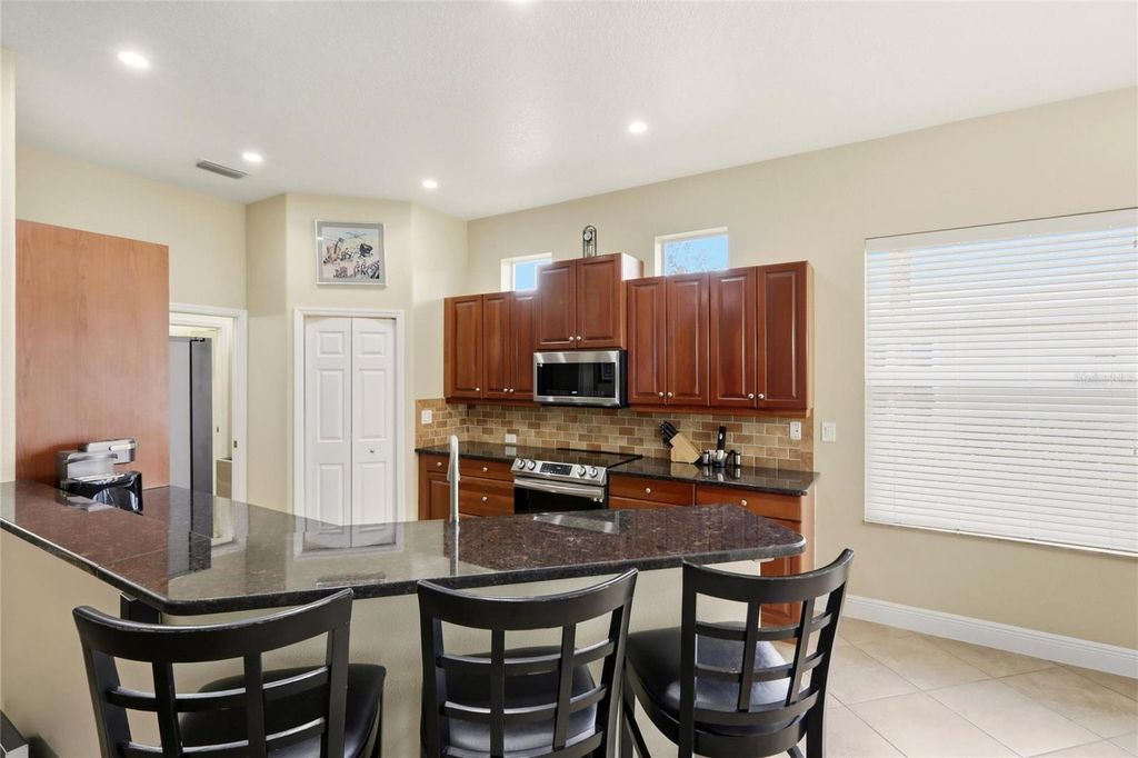 Image 7 of property listing at 508 FALLBROOK DRIVE, Venice, FL 34292