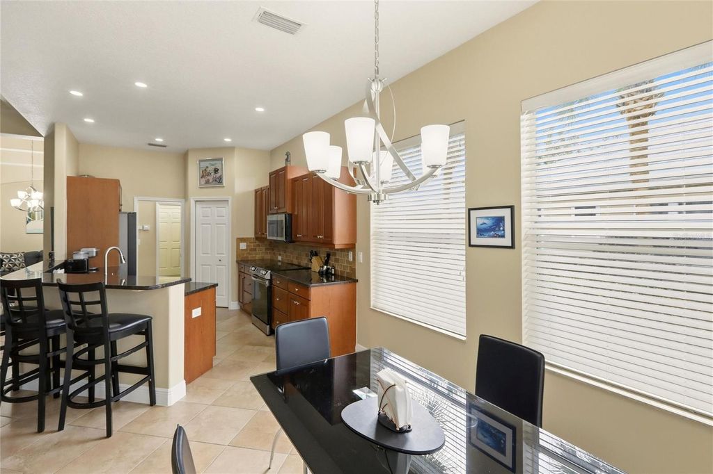Image 9 of property listing at 508 FALLBROOK DRIVE, Venice, FL 34292