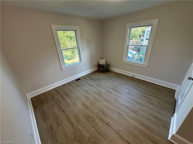 520 Delaware Avenue, Burlington, NC 27217