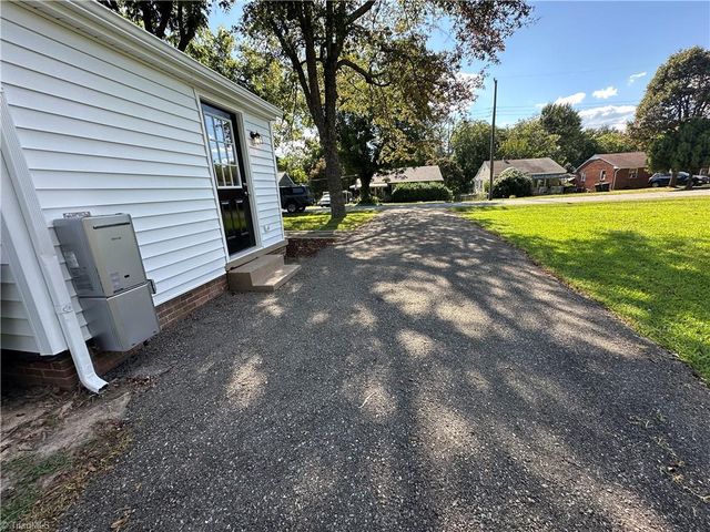 520 Delaware Avenue, Burlington, NC 27217