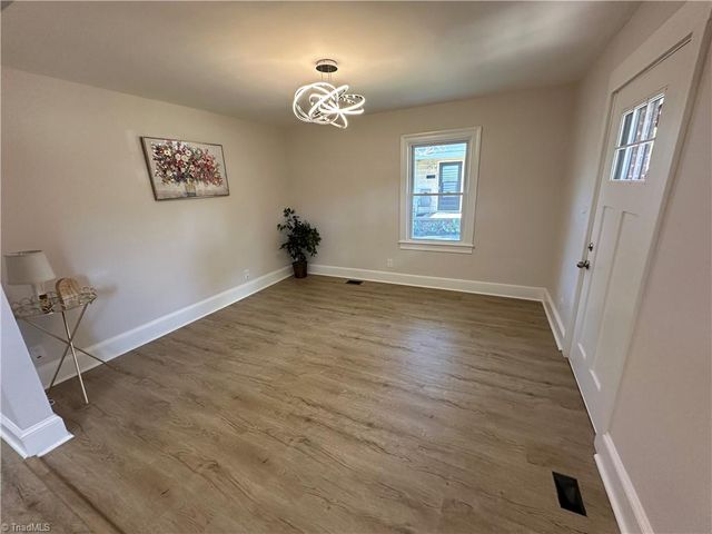 520 Delaware Avenue, Burlington, NC 27217