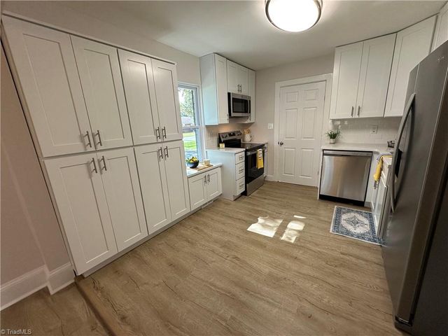 520 Delaware Avenue, Burlington, NC 27217
