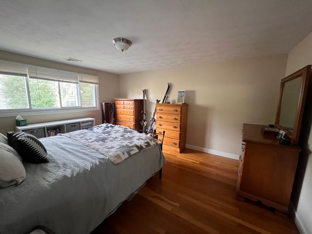 41 Birch St, Needham, MA 02494