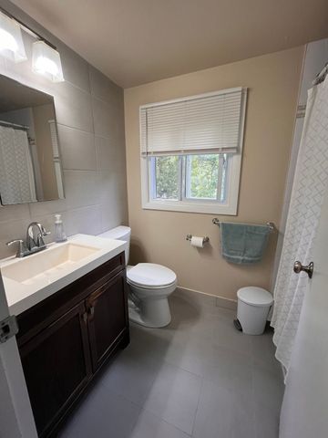 41 Birch St, Needham, MA 02494