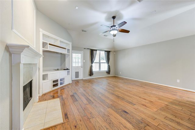 1018 Sierra Springs Lane, Spring, TX 77373