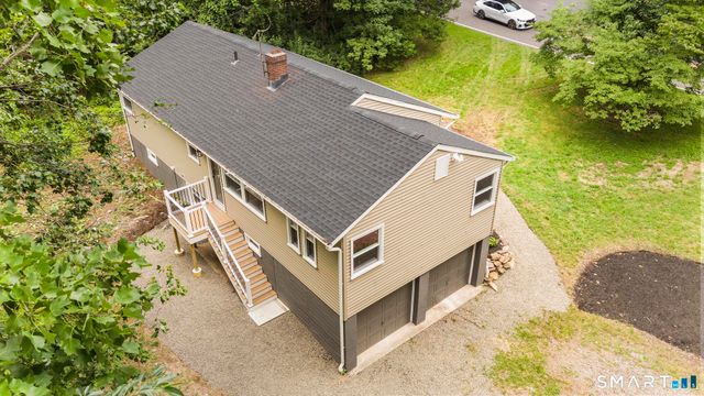 35 Columbine Drive, Trumbull, CT 06611