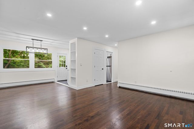 35 Columbine Drive, Trumbull, CT 06611