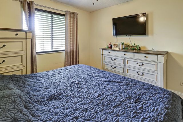 720 NW 91st Terrace, Plantation, FL 33324