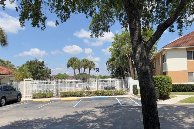 720 NW 91st Terrace, Plantation, FL 33324