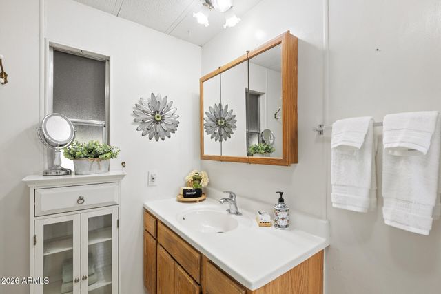 2523 E CONTENTION MINE Road 21, Phoenix, AZ 85032