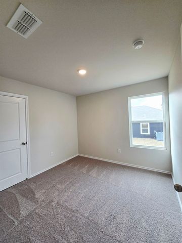 273 Omaha St., Gladewater, TX 75647