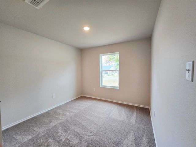 273 Omaha St., Gladewater, TX 75647