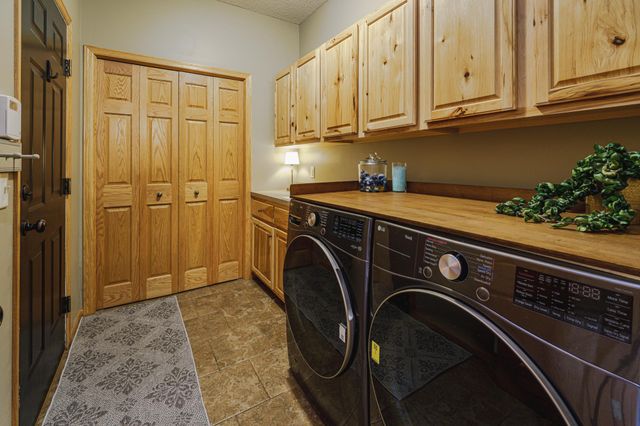15353 Eagles Ridge NW, Prior Lake, MN 55372