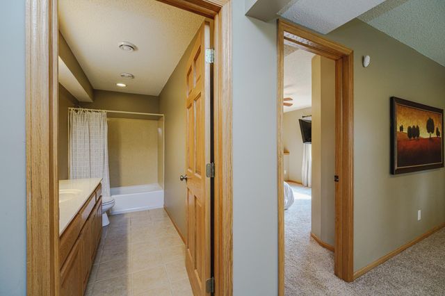 15353 Eagles Ridge NW, Prior Lake, MN 55372