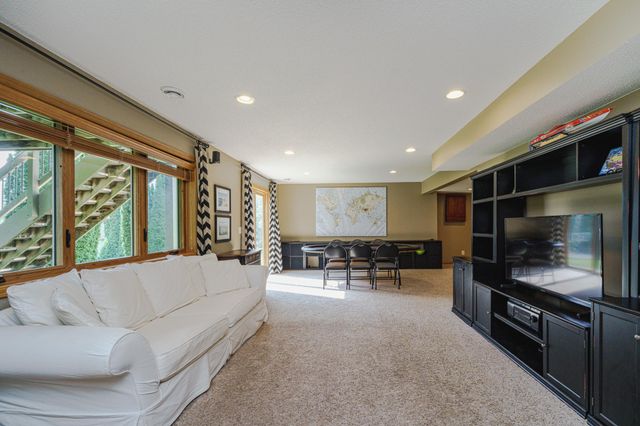15353 Eagles Ridge NW, Prior Lake, MN 55372
