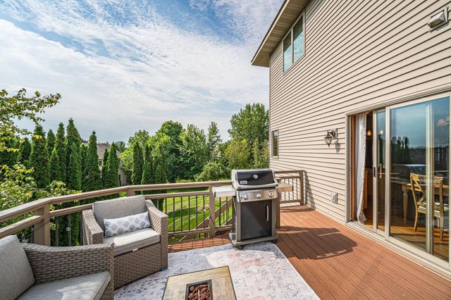 15353 Eagles Ridge NW, Prior Lake, MN 55372