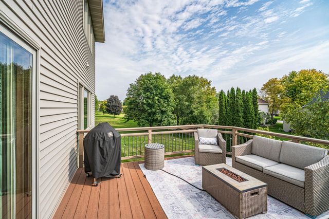 15353 Eagles Ridge NW, Prior Lake, MN 55372